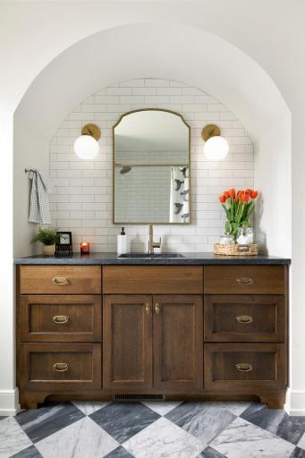 Photo of an actual home built by Anchor Builders showcasing design diversity and quality craftsmanship.