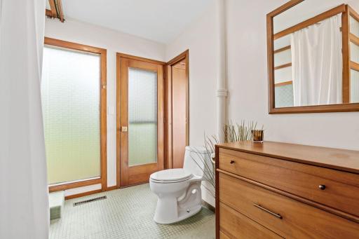 12 W Shore Road, Saint Paul, MN 55127
