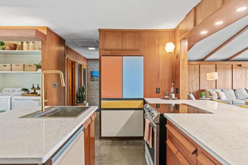 12 W Shore Road, Saint Paul, MN 55127