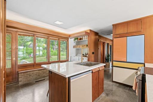 12 W Shore Road, Saint Paul, MN 55127