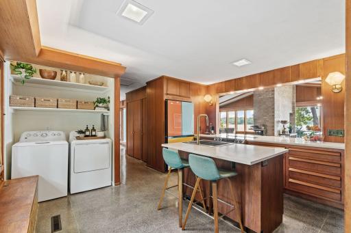 12 W Shore Road, Saint Paul, MN 55127