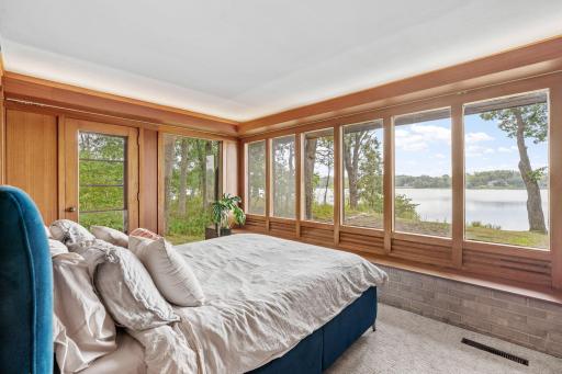 12 W Shore Road, Saint Paul, MN 55127