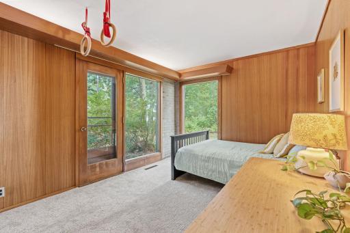 12 W Shore Road, Saint Paul, MN 55127