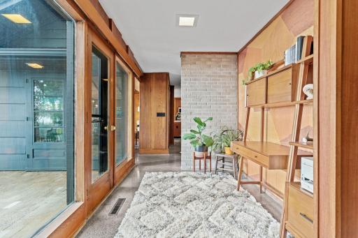 12 W Shore Road, Saint Paul, MN 55127