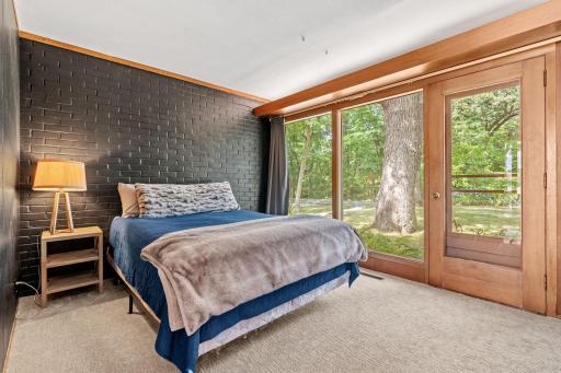 12 W Shore Road, Saint Paul, MN 55127