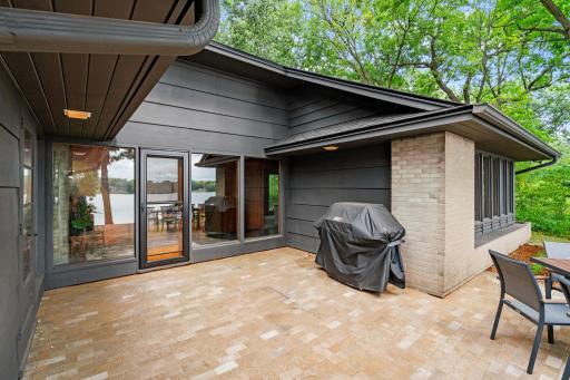 12 W Shore Road, Saint Paul, MN 55127