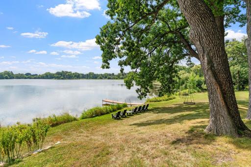 12 W Shore Road, Saint Paul, MN 55127
