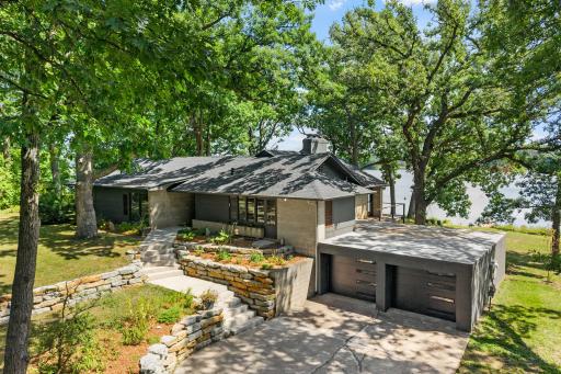 12 W Shore Road, Saint Paul, MN 55127