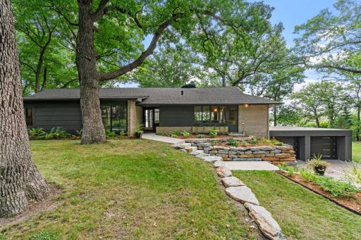 12 W Shore Road, Saint Paul, MN 55127