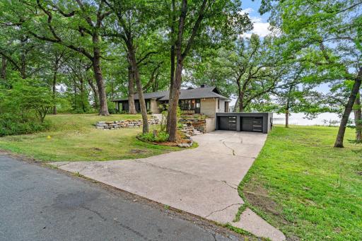 12 W Shore Road, Saint Paul, MN 55127