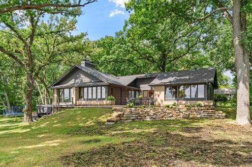 12 W Shore Road, Saint Paul, MN 55127