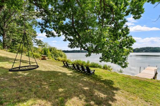 12 W Shore Road, Saint Paul, MN 55127