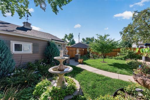 Serene setting in the city-New privacy fence
