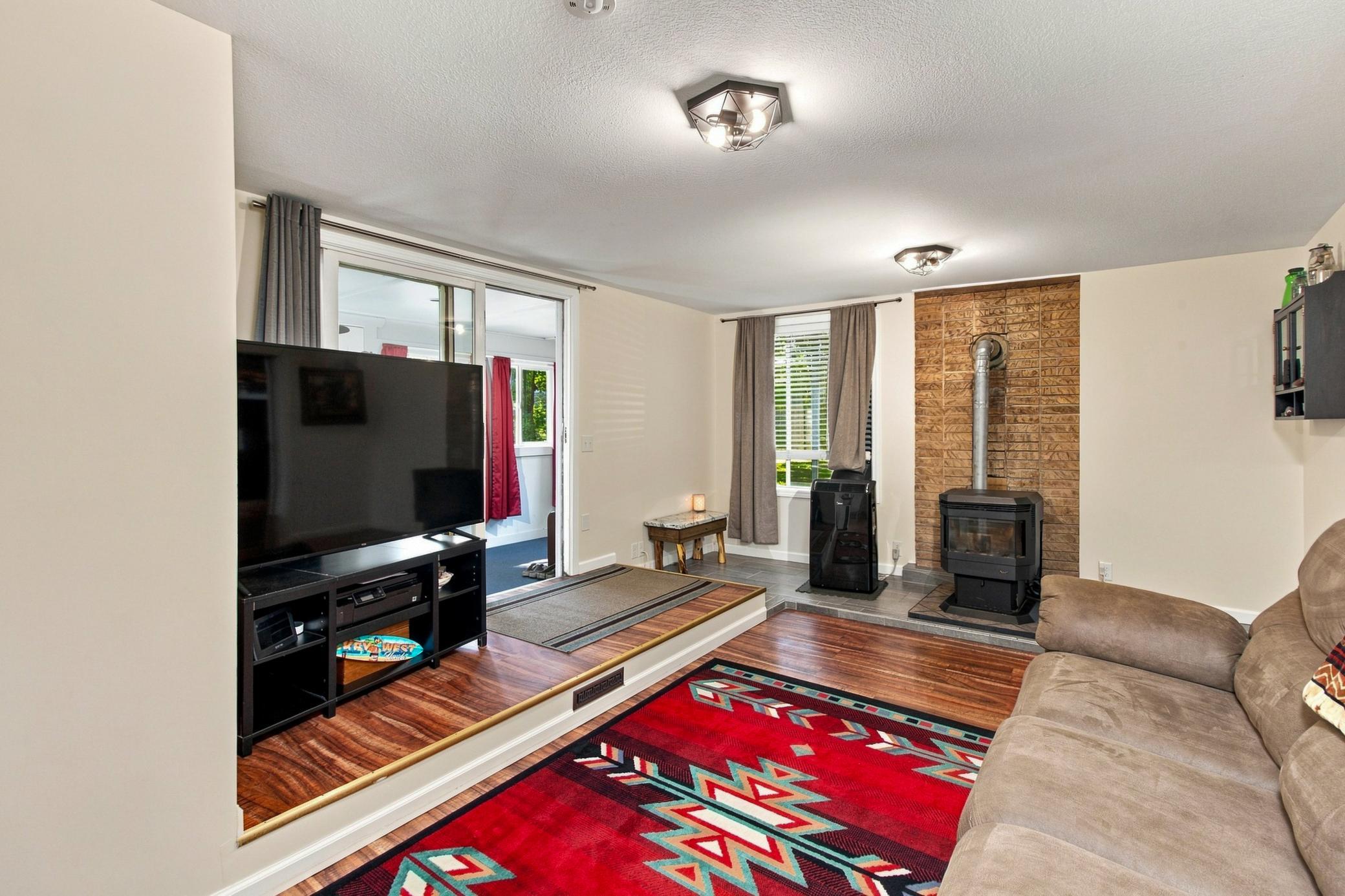 6654 Wels Ave Brainerd - 3.jpg