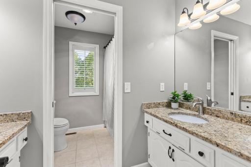 Hall bathroom for upstairs bedrooms