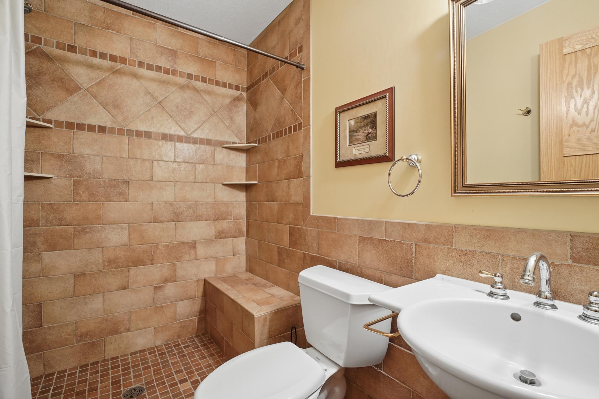 Lower Level 3/4 Bath