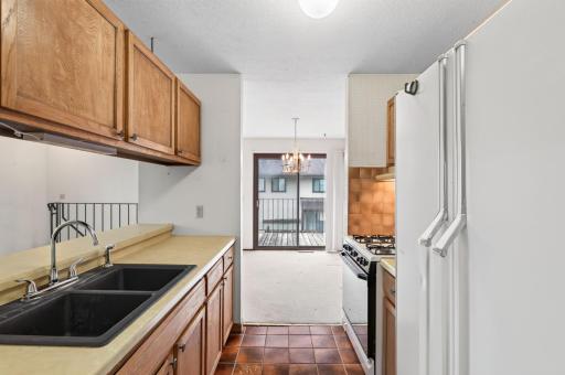 6133 72nd Lane N, Brooklyn Park, MN 55429