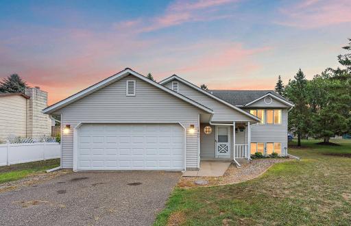 Photo for 1460 Laurel Avenue, Saint Paul Park, MN 55071 - listing #7129900 1460 Laurel Avenue, Saint Paul Park, MN 55071