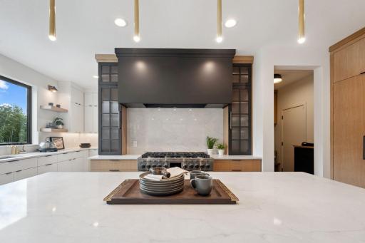 Kitchen Range & Hood