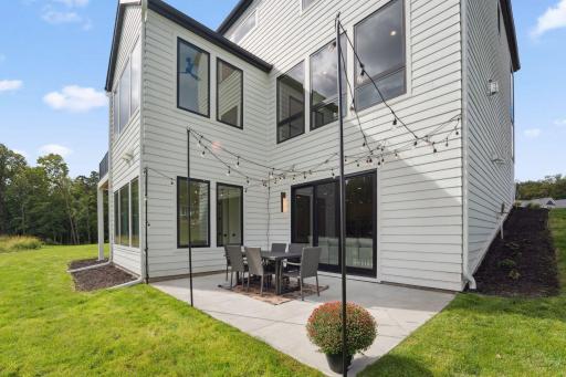 Patio & Rear Exterior