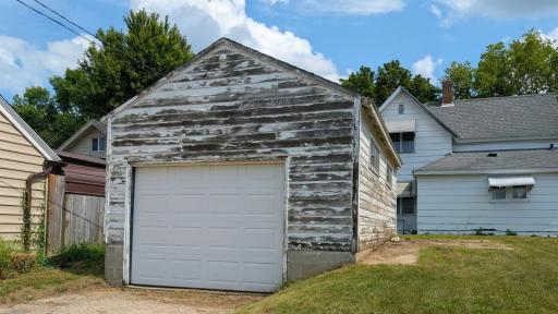 409 S 6th Street, Montevideo, MN 56265