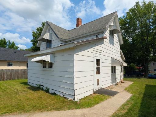 409 S 6th Street, Montevideo, MN 56265