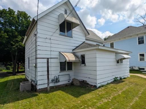 409 S 6th Street, Montevideo, MN 56265
