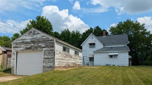 409 S 6th Street, Montevideo, MN 56265