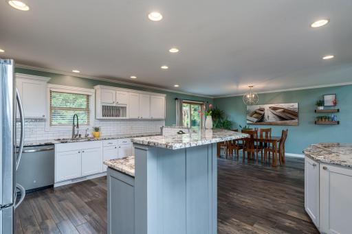 18500 510th Avenue, Lake Crystal, MN 56055