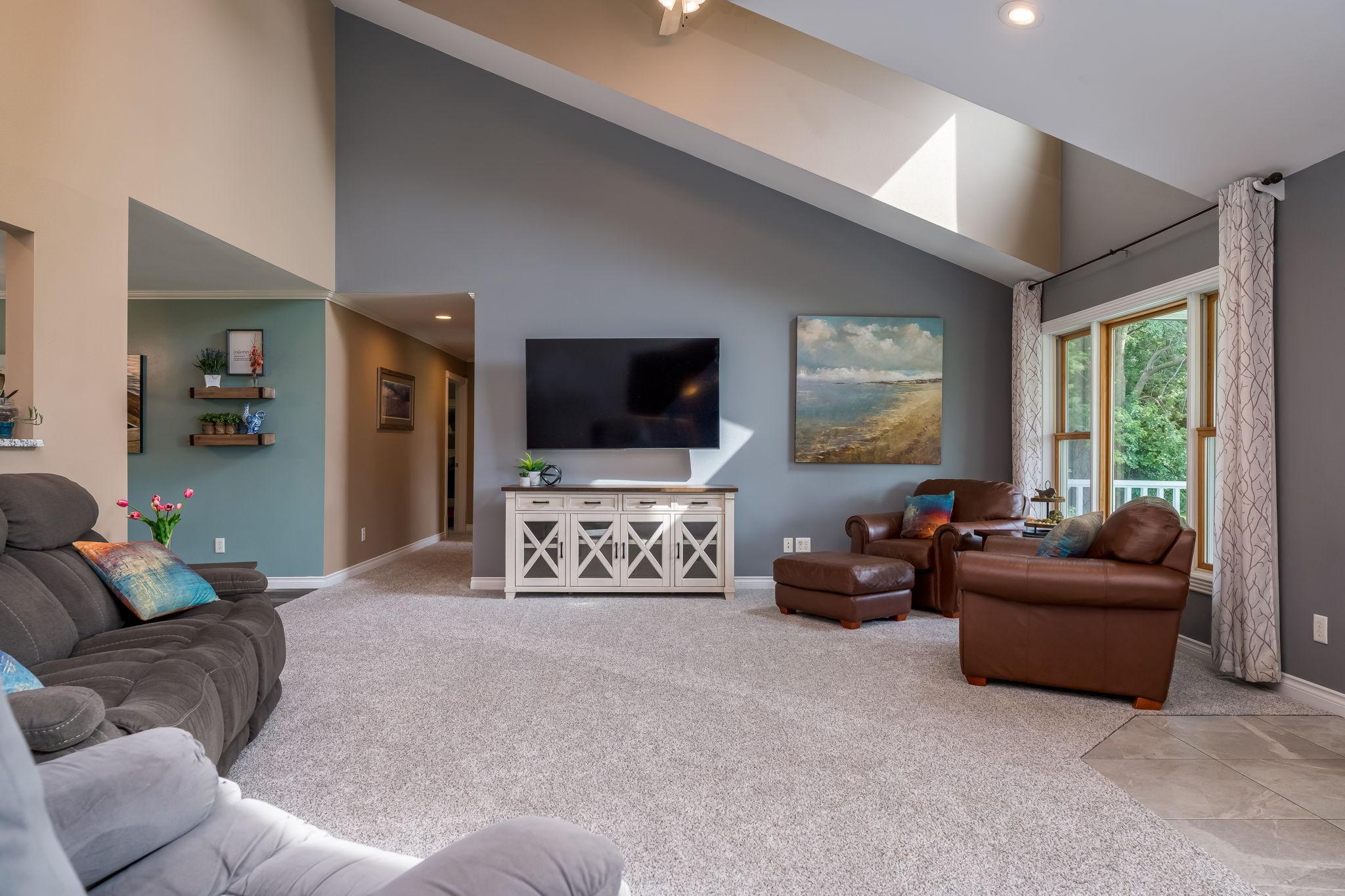 11-web-or-mls-18500-510th-ave.jpg