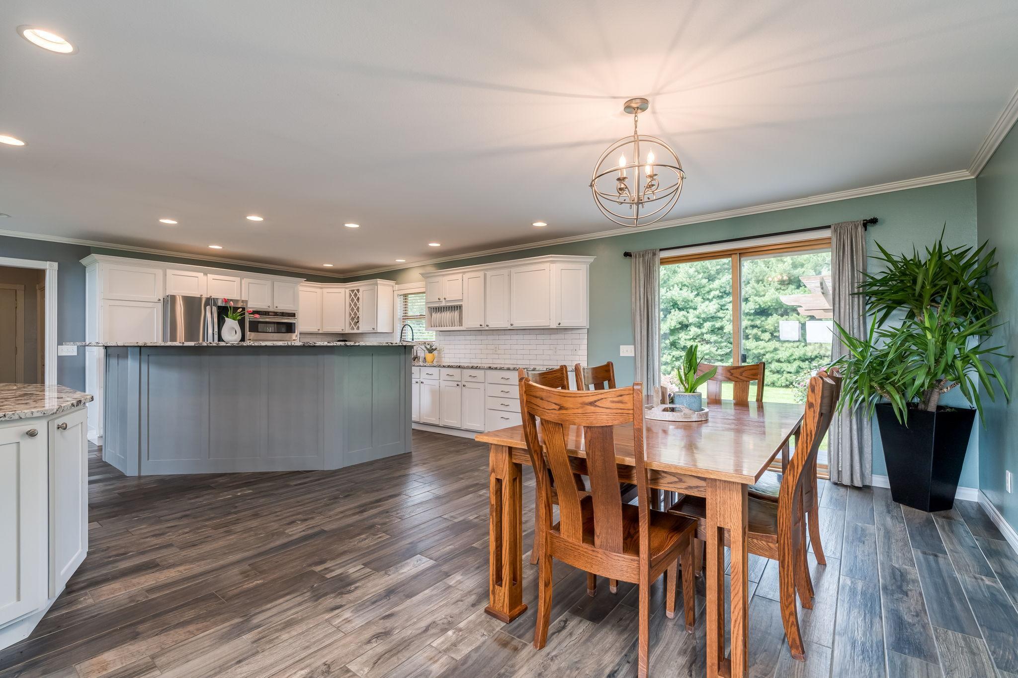 20-web-or-mls-18500-510th-ave.jpg