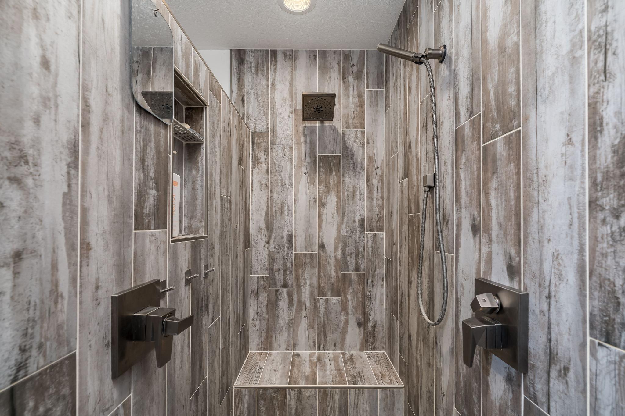30-web-or-mls-18500-510th-ave.jpg