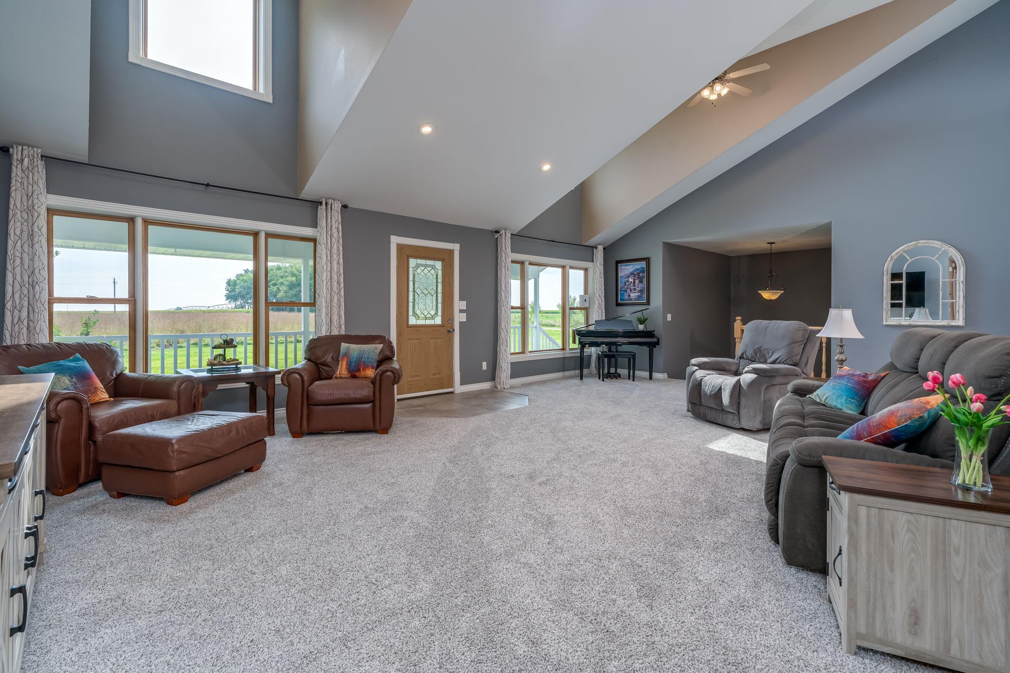 9-web-or-mls-18500-510th-ave.jpg