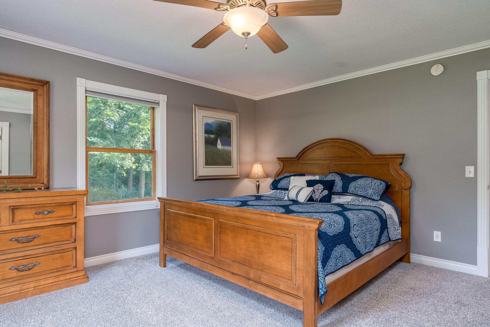 26-web-or-mls-18500-510th-ave.jpg