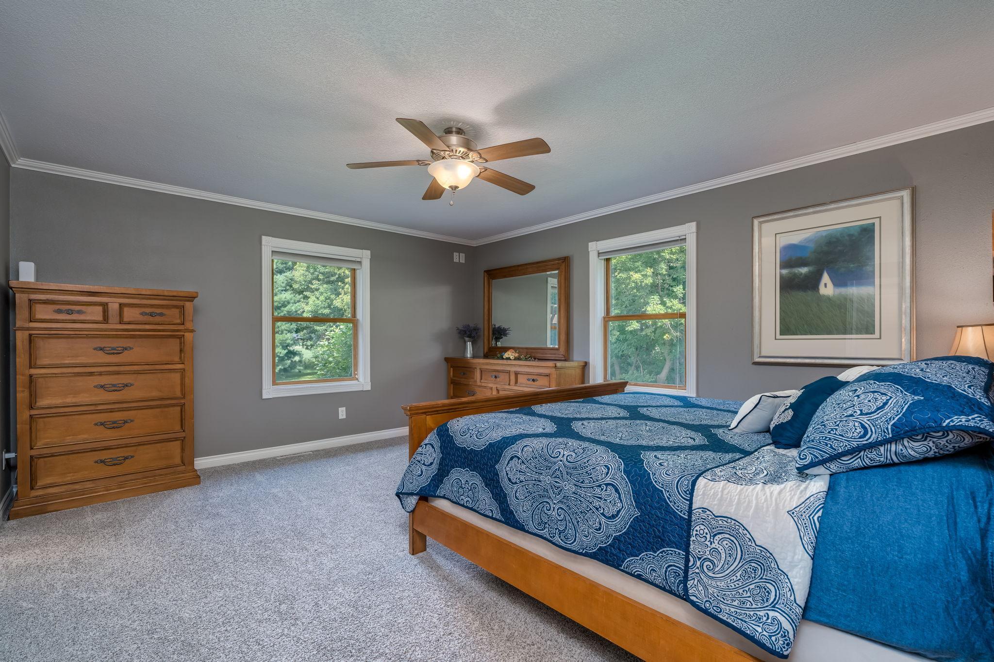 25-web-or-mls-18500-510th-ave.jpg