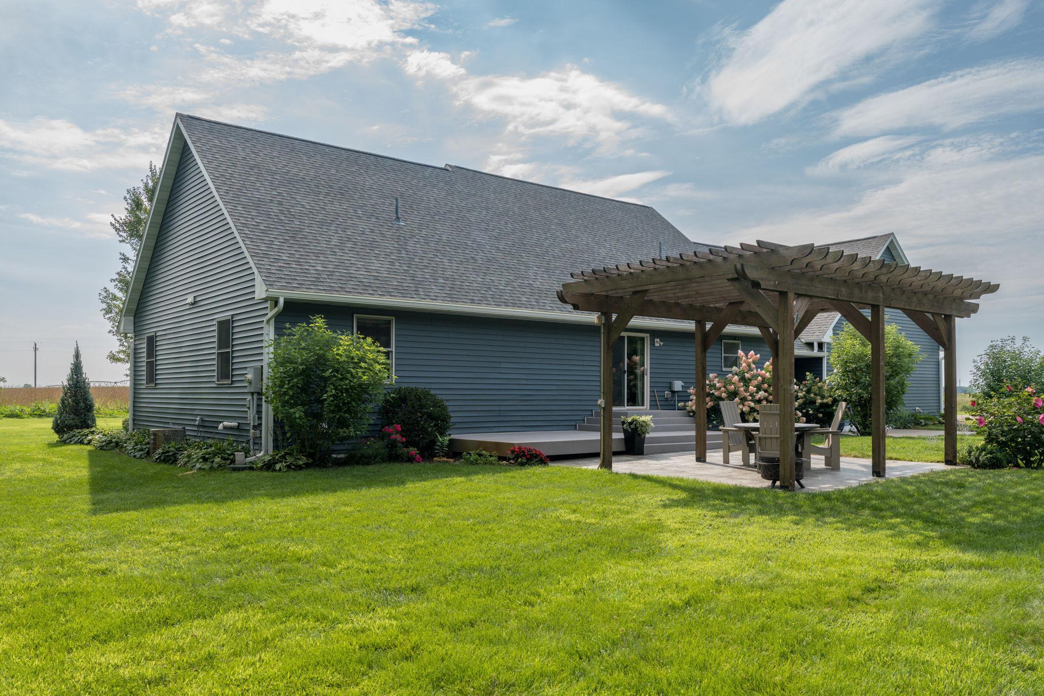 58-web-or-mls-18500-510th-ave.jpg