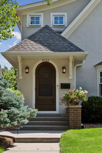 5025_Oliver_Avenue_South_-_Spacecrafting_-_0004[1].jpg