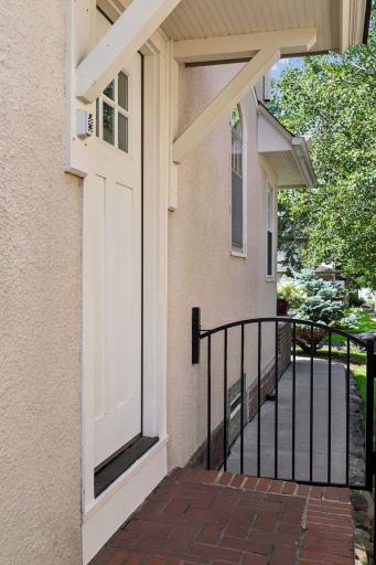 5025 Oliver Avenue South - Spacecrafting - 0052.jpg