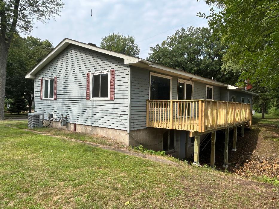 RIGHT REAR HOUSE.jpg