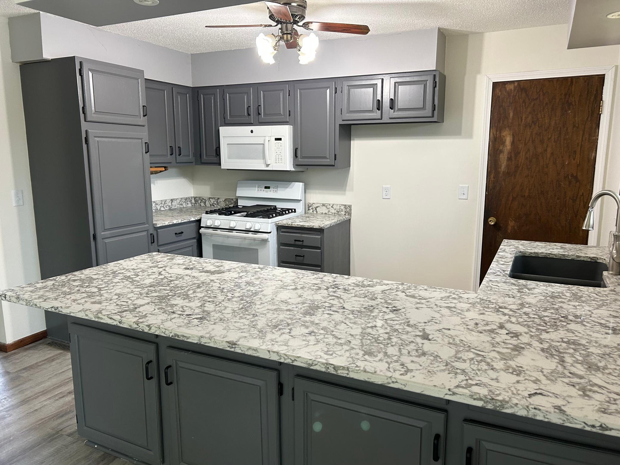 KITCHEN.jpeg