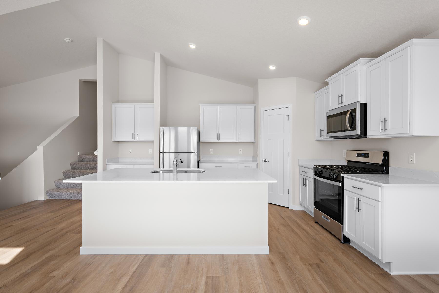 Olson Kitchen 5 R.jpg
