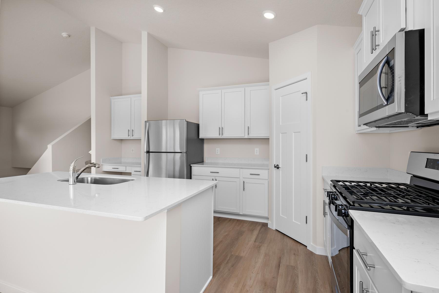 Olson Kitchen 3 R.jpg