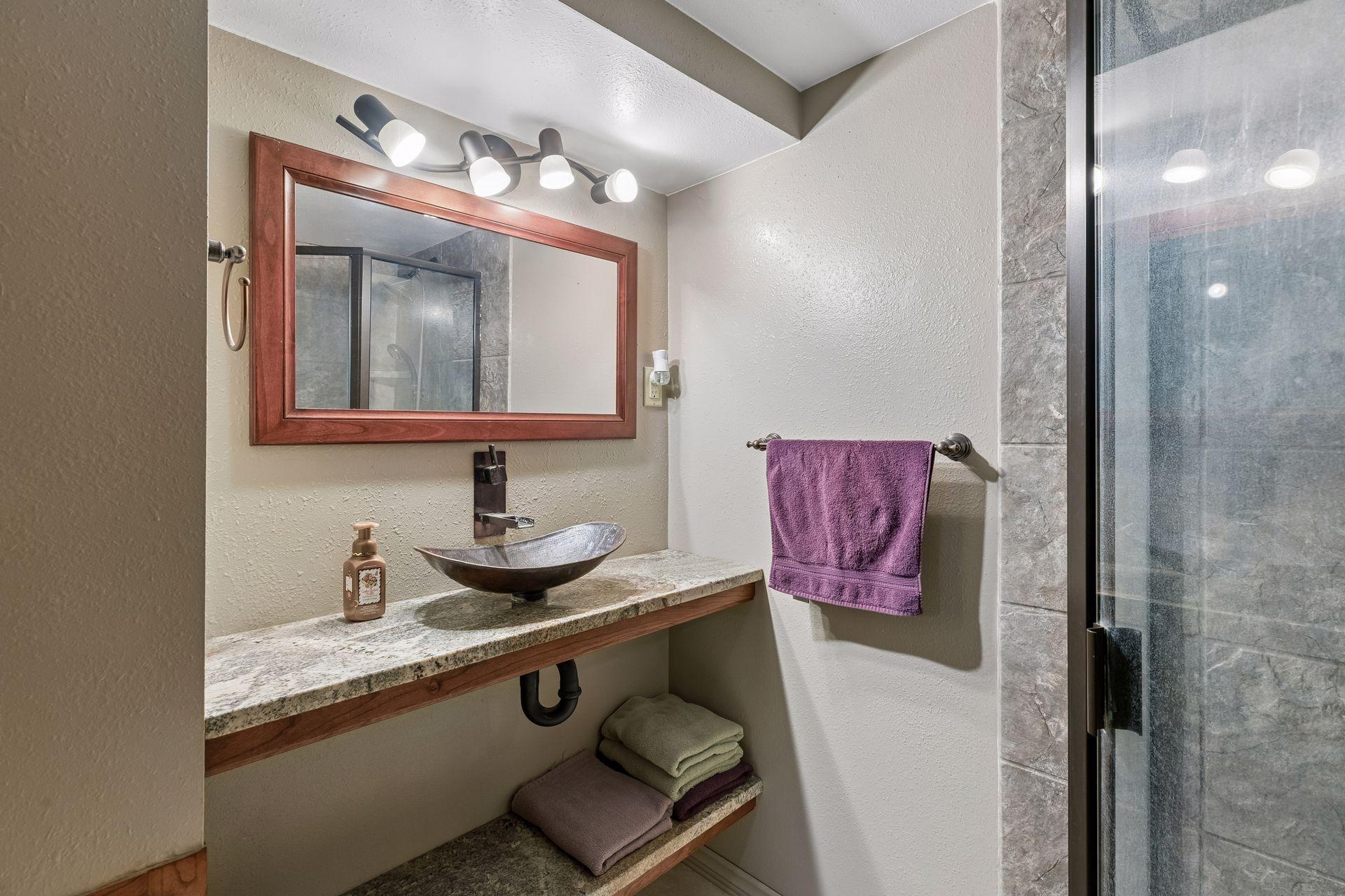 8351 Innsdale Avenue South - Spacecrafting - 0039.jpg