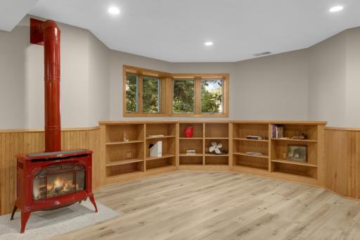 Recreation area with built-ins