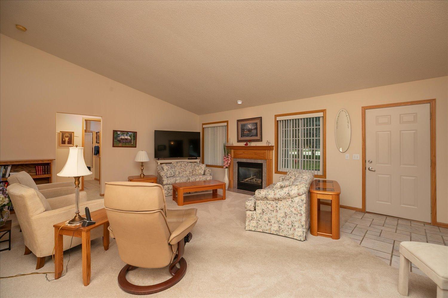 05-05-Living Rooim.jpg