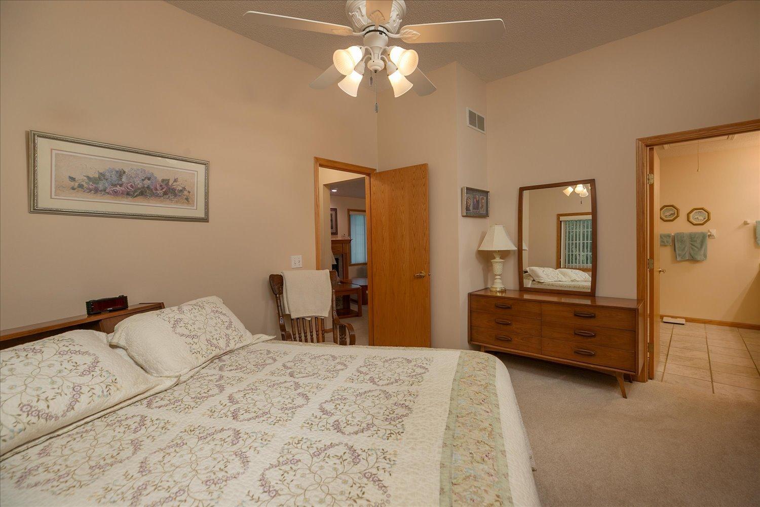19-19-Primary Bedroom.jpg