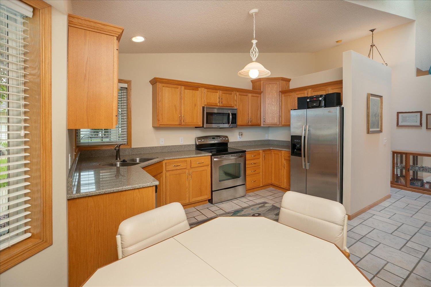 13-13-Kitchen.jpg
