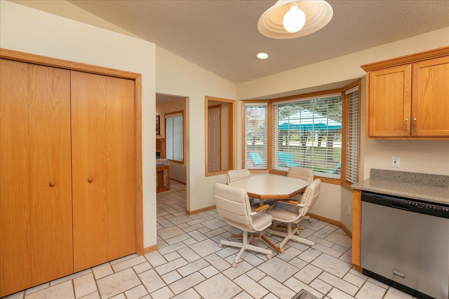 14-14-Kitchen.jpg