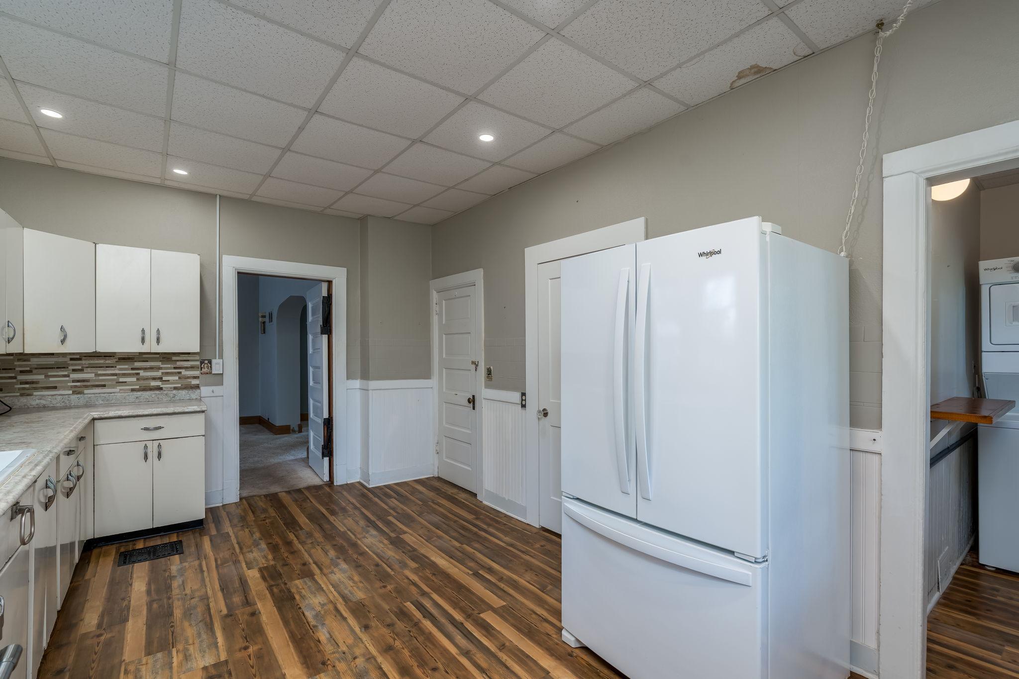 17-web-or-mls-408-s-main-st.jpg