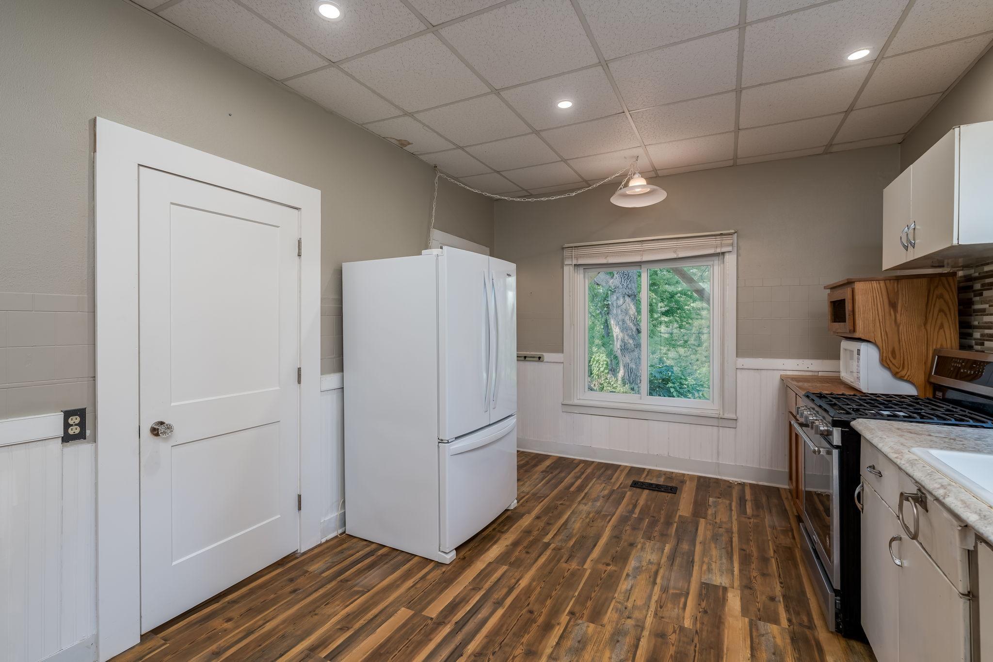 19-web-or-mls-408-s-main-st.jpg